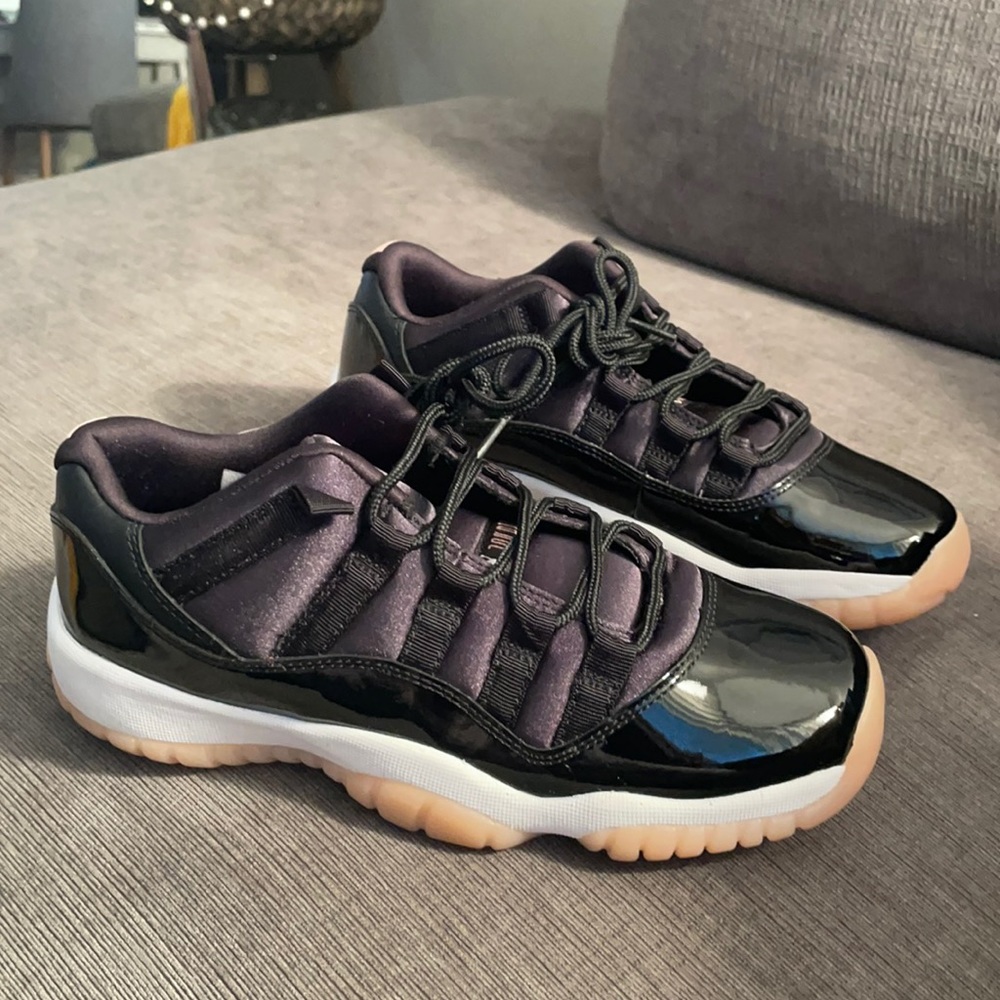 Brane new Jordan 11’s low